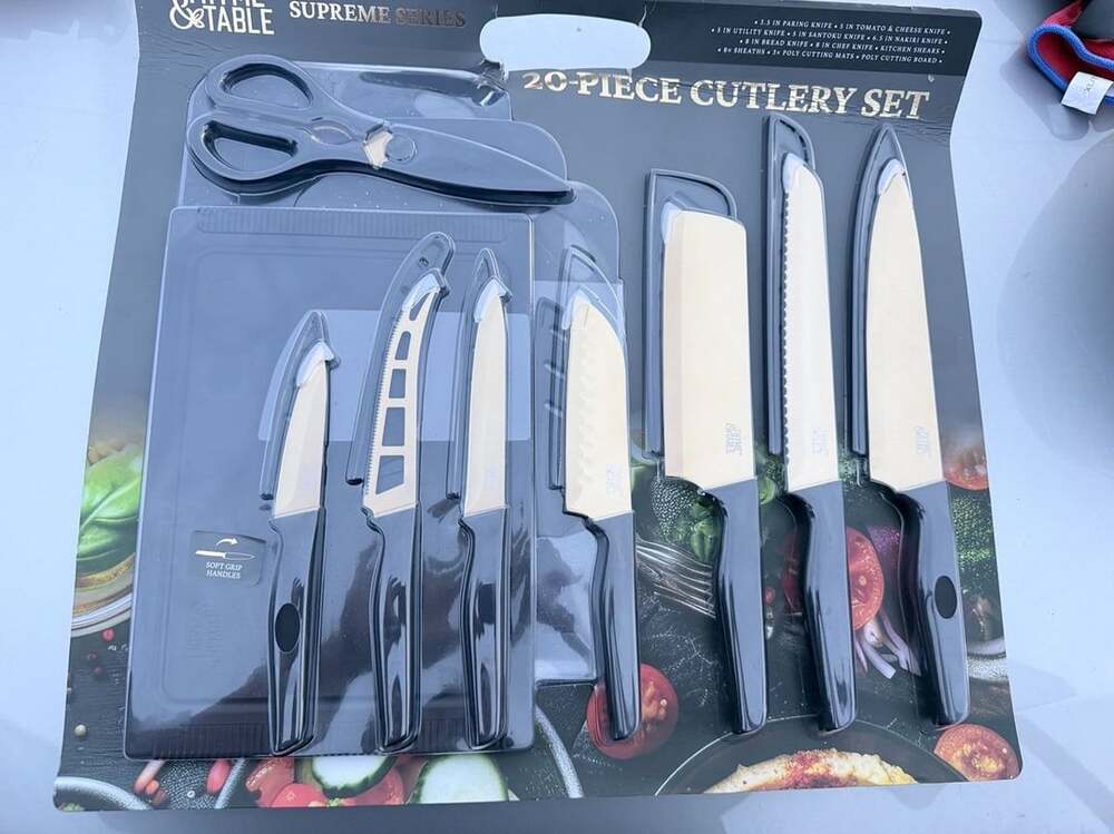 Thyme & Table Supreme Series 20-Piece Cutlery Set Black
